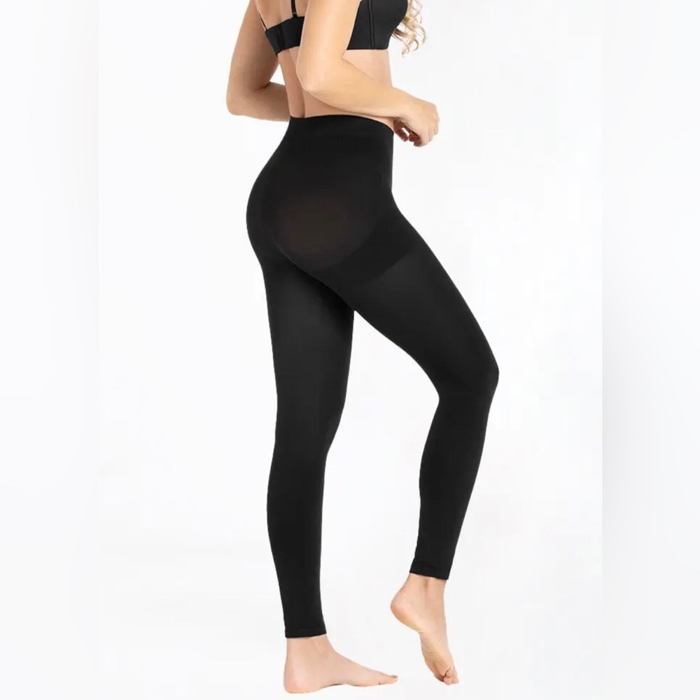 Curveez Black Barely There Seamless Layering Leggings CUR1205 Large NWT